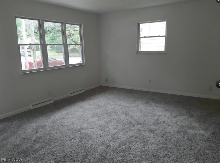 1273 Barcelona Drive, Akron, OH - Photo 8