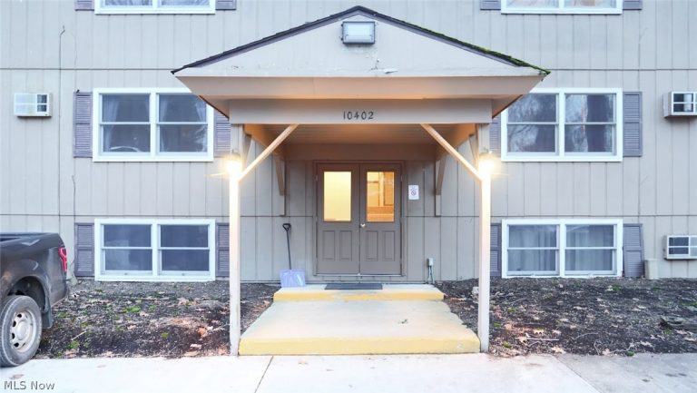 8140 Southwood Drive, Garrettsville, OH, 44231