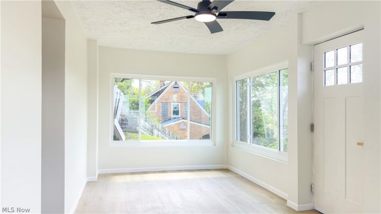 863 Highland Street, Follansbee, WV - Photo 4