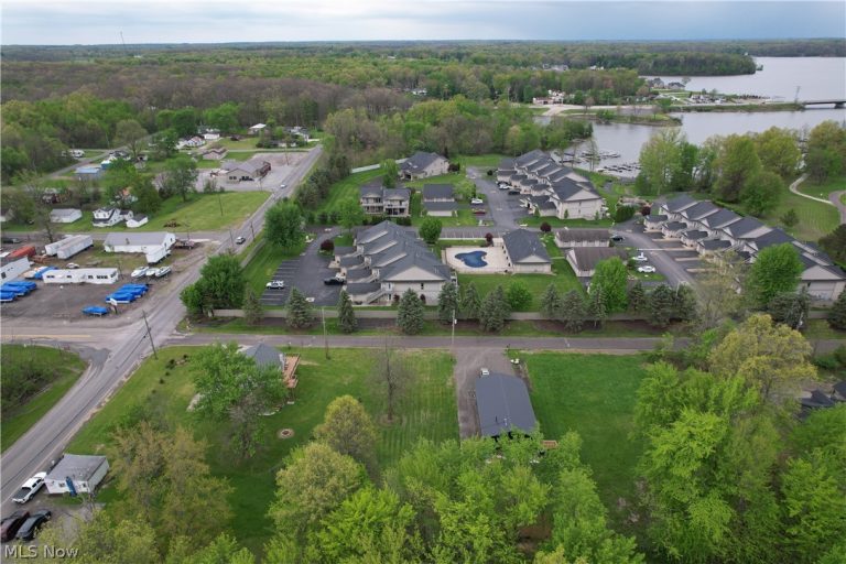 Milton Ave Avenue, Lake Milton, OH - Photo 5