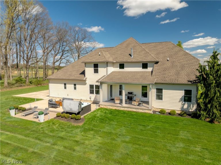 7557 Lutz Avenue, Massillon, OH - Photo 5