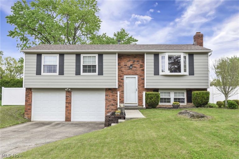 8345 Celianna Drive, Strongsville, OH, 44149