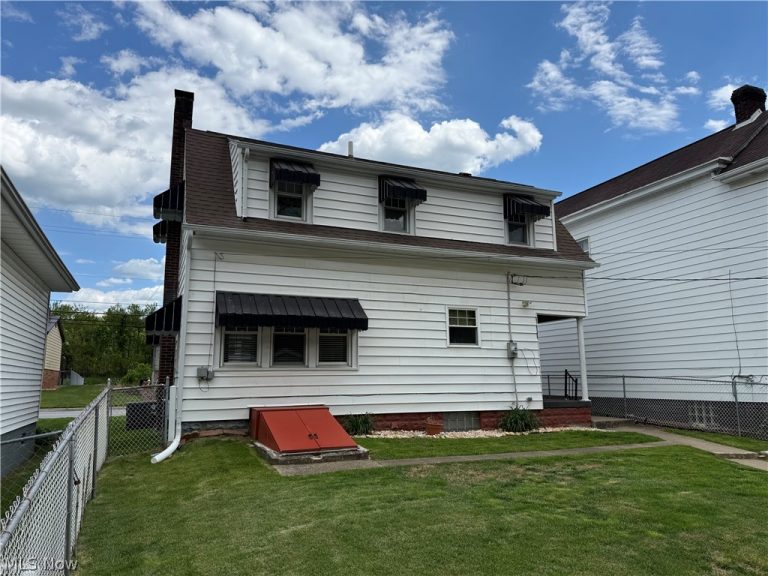 705 Market Street, Yorkville, OH - Photo 5