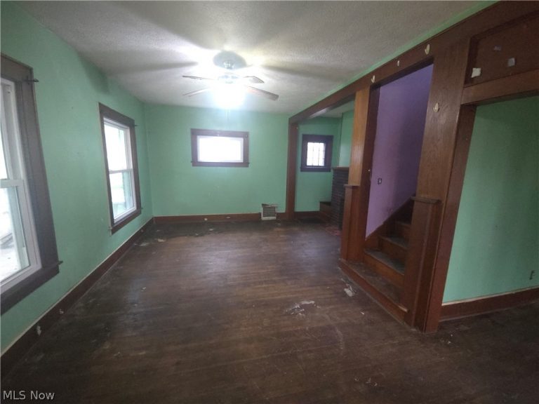 105 Ely Street, Alliance, OH - Photo 6
