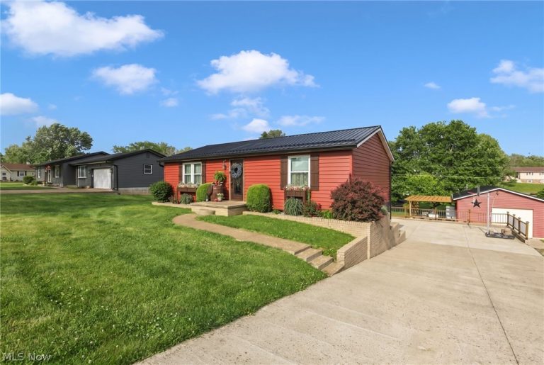 3720 Dona Drive, Zanesville, OH - Photo 3