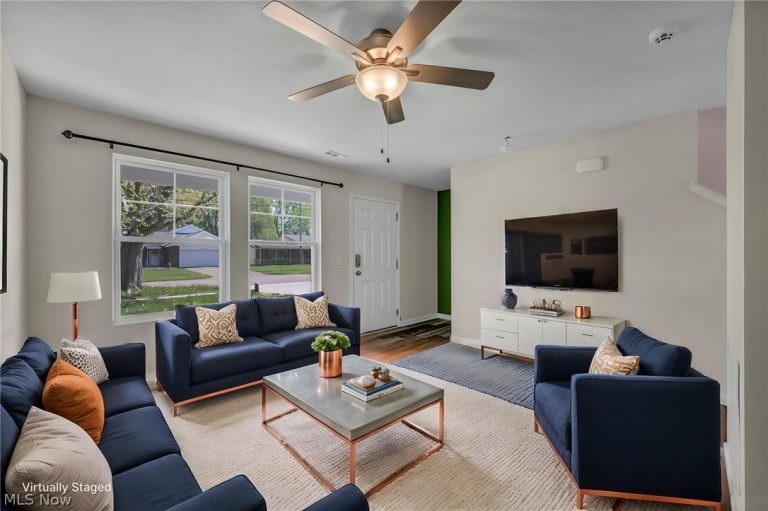 189 Alexander Drive, Elyria, OH - Photo 2