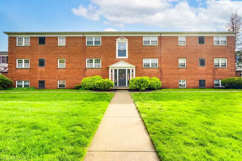 3944 Brendan Lane #G508, North Olmsted, OH