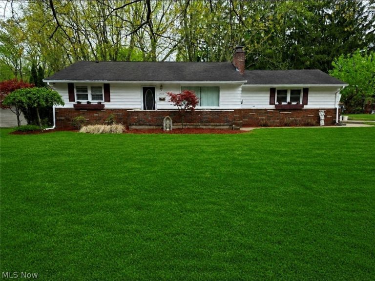 1702 Bears Den Road, Youngstown, OH, 44511