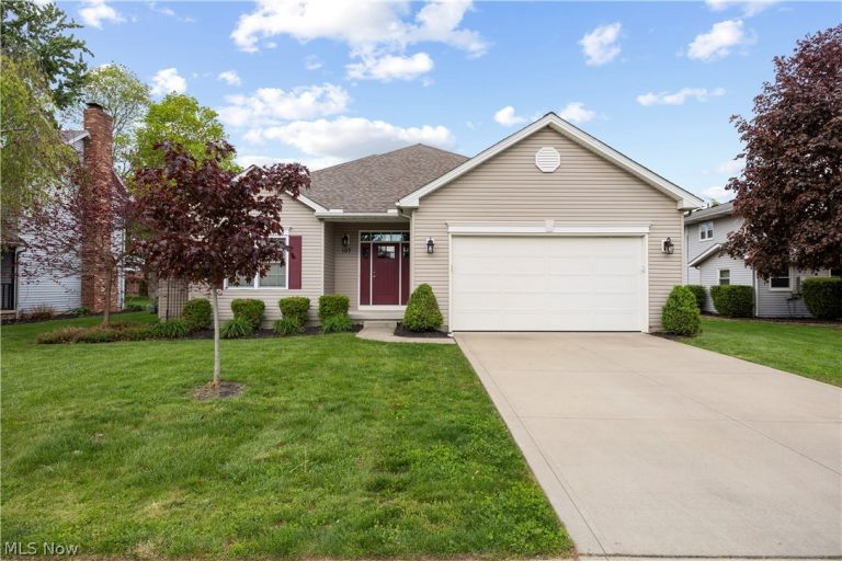 107 Loyola Drive, Elyria, OH, 44035