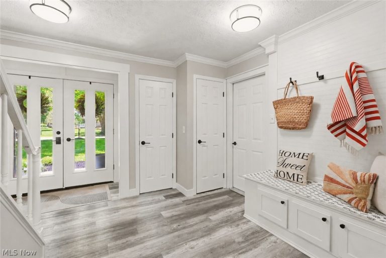 6813 Palmerston Drive, Mentor, OH - Photo 3