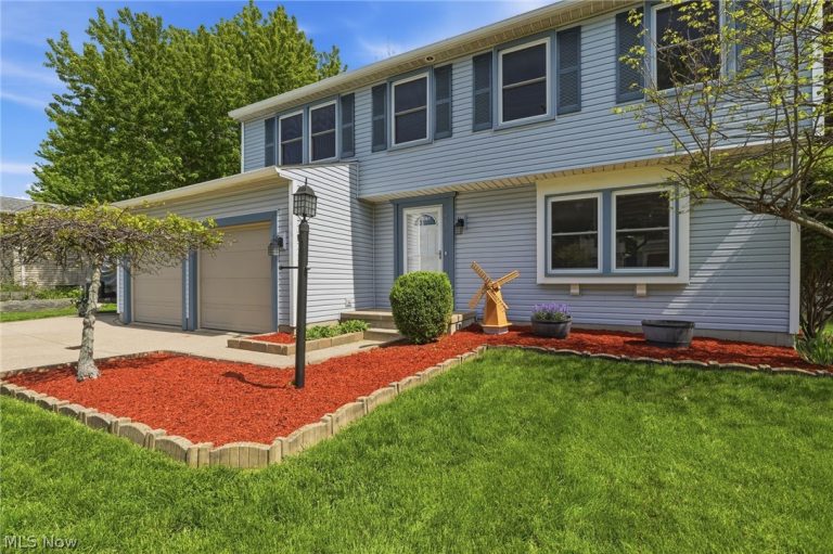 915 Old Farm Trail, Medina, OH - Photo 2