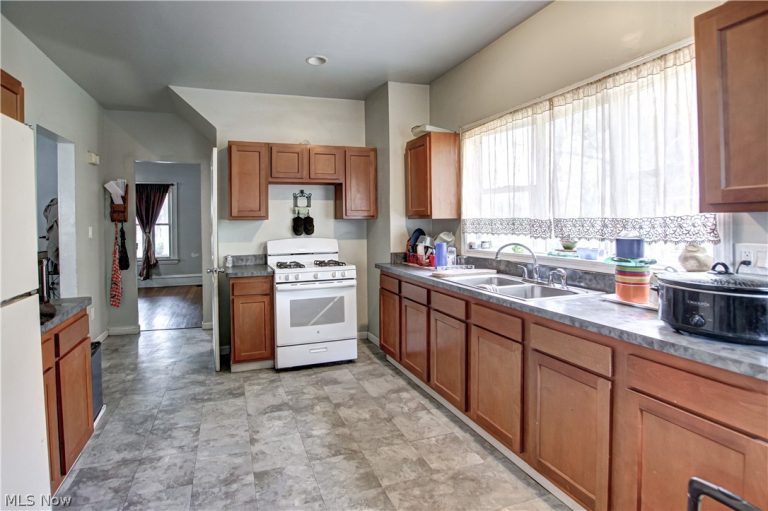 635 115th Street, Cleveland, OH - Photo 5