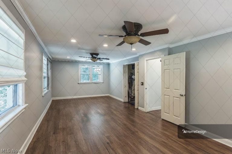 7185 Maple Street, Mentor, OH - Photo 2