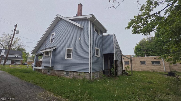 1934 Midlothian Boulevard, Youngstown, OH - Photo 6