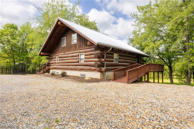 26103 Township Road 250, Newcomerstown, OH - Photo 5