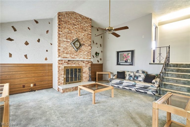 7322 Markal Drive, Middleburg Heights, OH - Photo 3