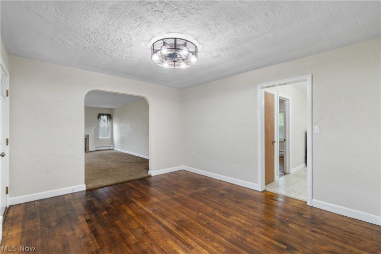 1720 Lincoln Way, Massillon, OH - Photo 8