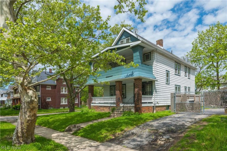 9701 Parkview Avenue, Cleveland, OH - Photo 8