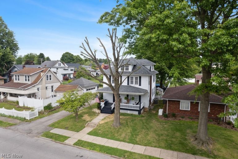 2116 Liberty Street, Parkersburg, WV - Photo 4