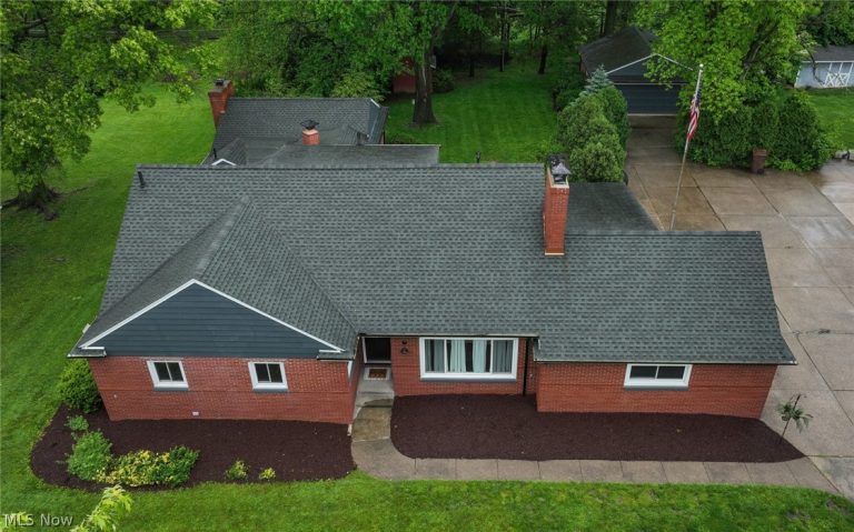 3021 Fulton Drive, Canton, OH - Photo 2