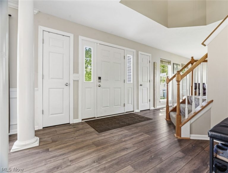 4297 Brookview Court, Uniontown, OH - Photo 4