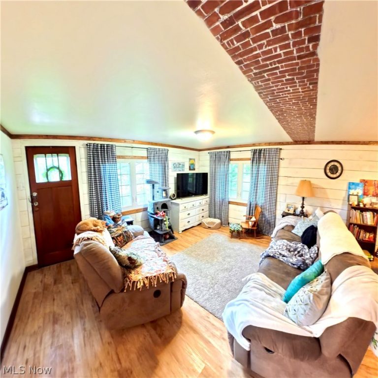 777 Valley Mills Road, Parkersburg, WV - Photo 8