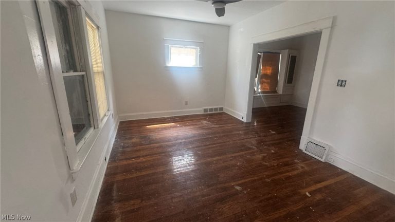 658 92 Street, Cleveland, OH - Photo 6