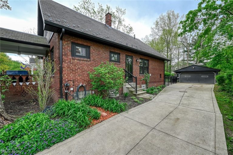 3346 Fairfax Rd, Cleveland Heights, OH - Photo 8