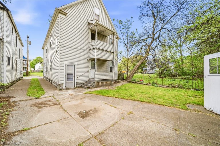 6732 Edna Avenue, Cleveland, OH - Photo 3