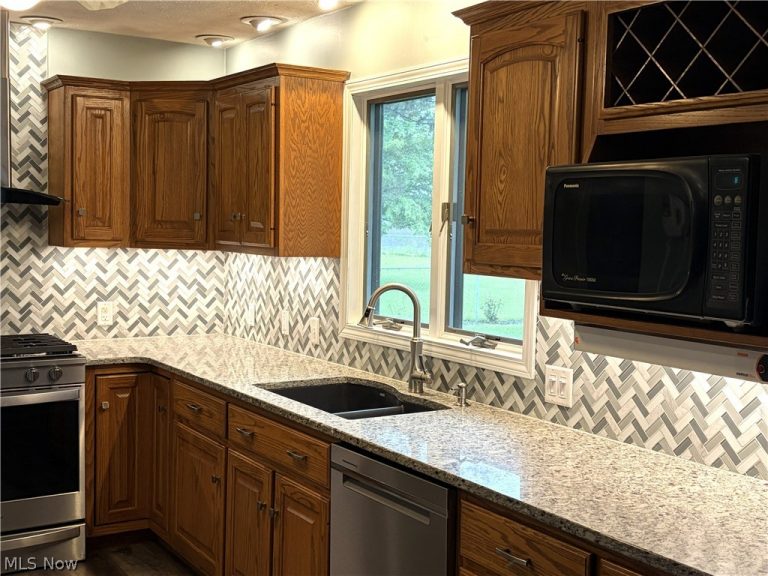 5508 Mccartney Road, Sandusky, OH - Photo 6
