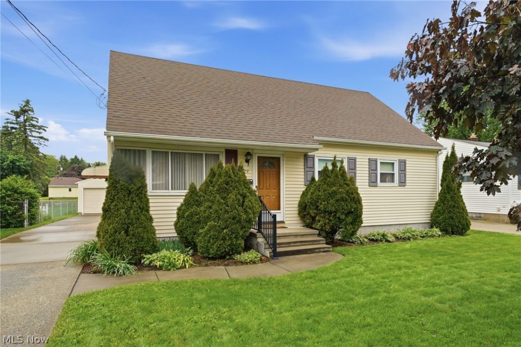 3679 Orchard Street, Mogadore, OH