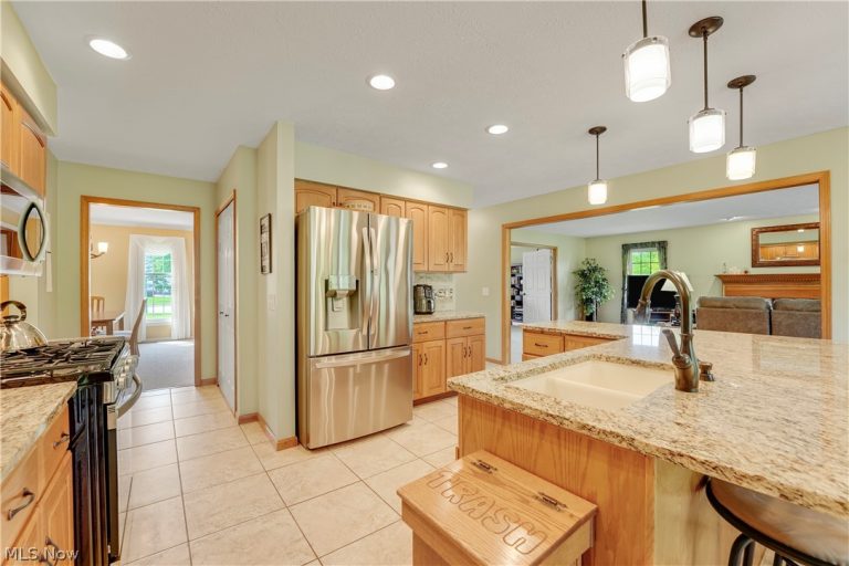 10172 Bissell Drive, Twinsburg, OH - Photo 8