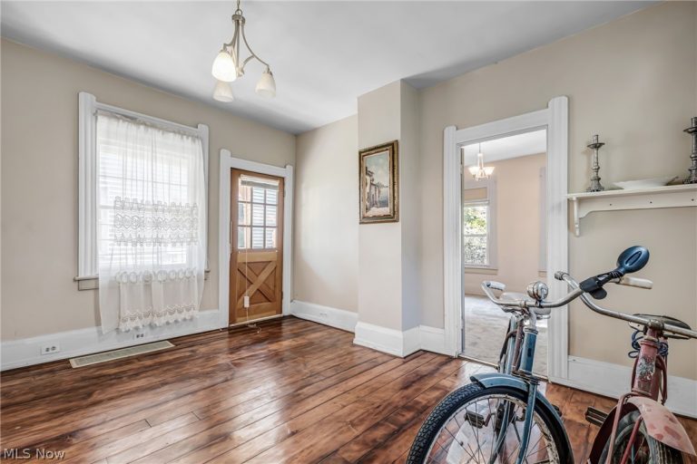 1884 47th Street, Cleveland, OH - Photo 3