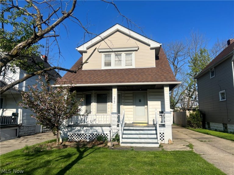 3063 103 Street, Cleveland, OH, 44111