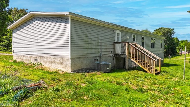 7455 Stanleyville Road, Whipple, OH - Photo 3