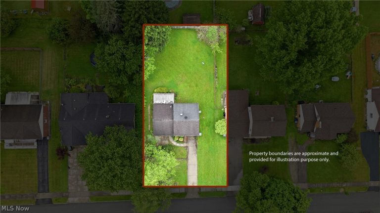 2534 Sierra Drive, Youngstown, OH - Photo 5