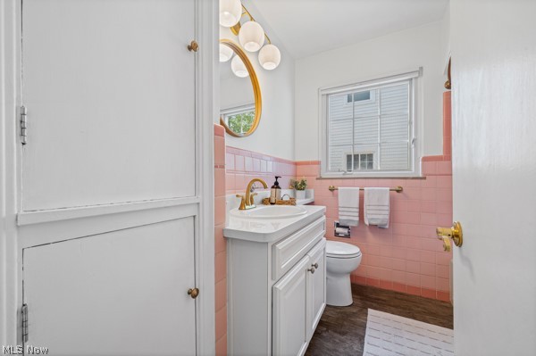 552 Lake Forest Drive, Bay Village, OH - Photo 8