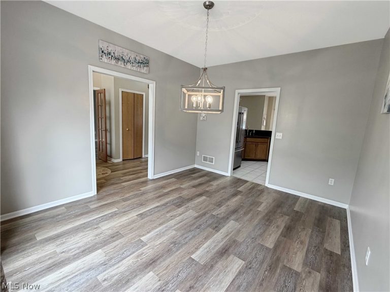 921 Lockwood Road, Barberton, OH - Photo 6