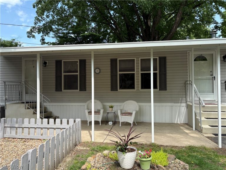 195 Spruce Lane, Mentor, OH, 44060