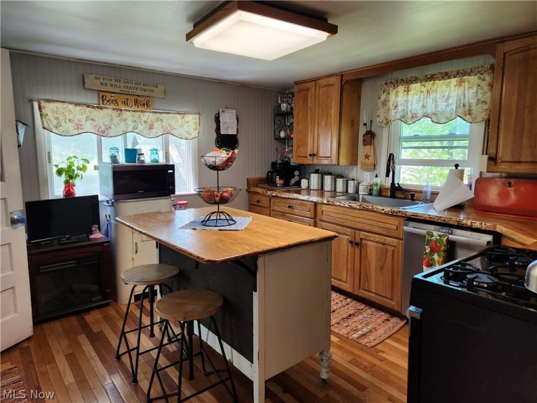 6018 Mayburn Barclay Road, Farmdale, OH - Photo 2