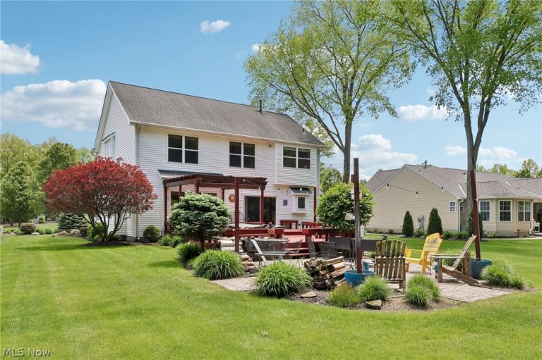 1250 Orchard Glen Drive, Amherst, OH - Photo 3