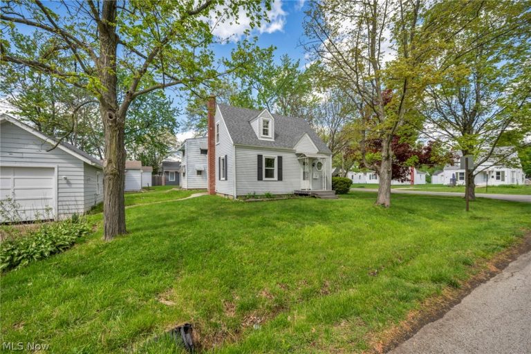 228 Sanford Street, Ravenna, OH - Photo 5