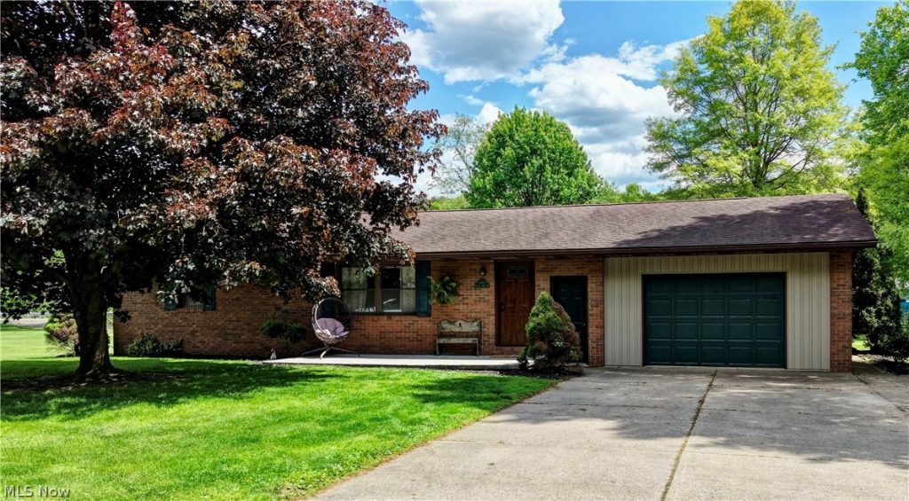 2065 Midvale Mine Road, Dennison, OH