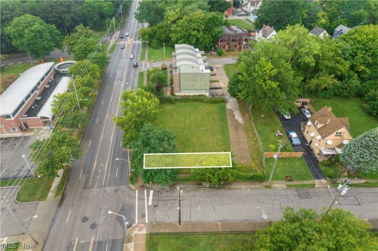 10217 Superior Avenue, Cleveland, OH - Photo 3