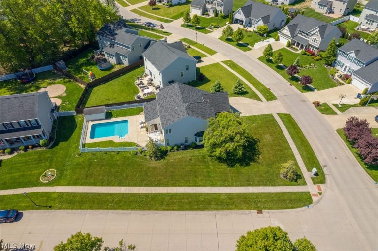 6901 Buck Horn Boulevard, Lorain, OH - Photo 3