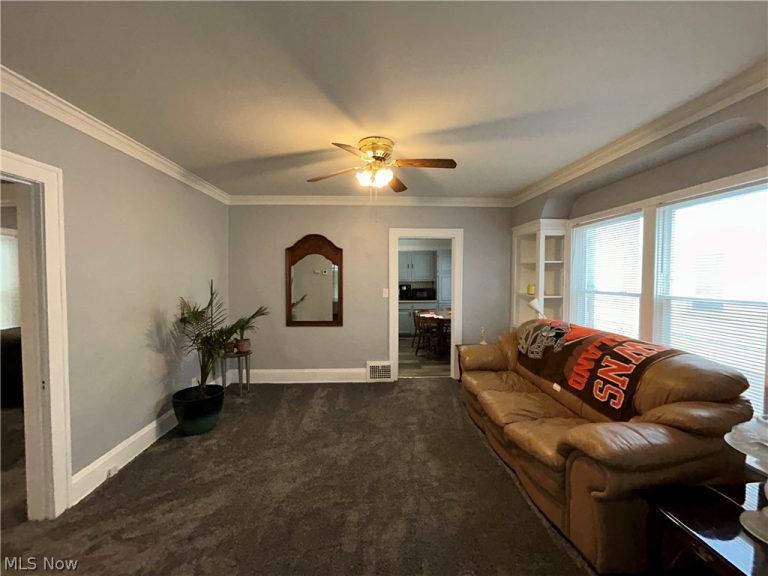 10014 Sladden Avenue, Garfield Heights, OH - Photo 4