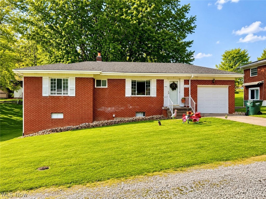 113 Stuart Drive, Wintersville, OH