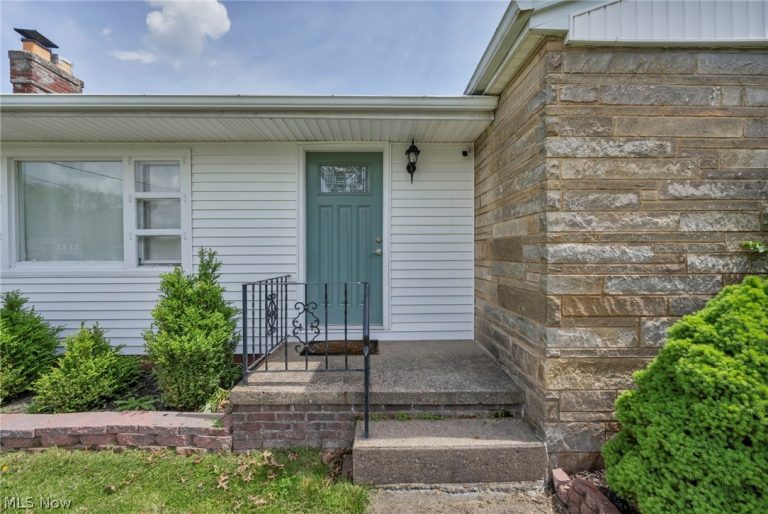 5814 Lake Cable Avenue, Canton, OH - Photo 6