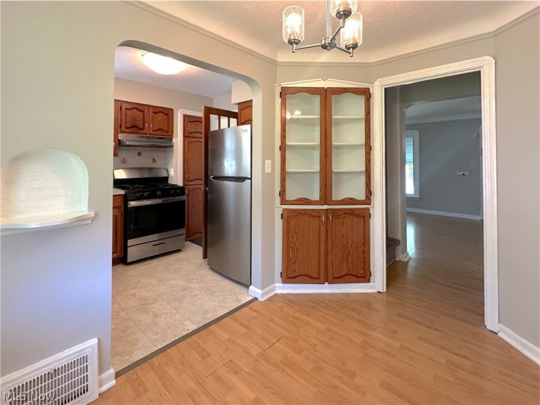 20120 Wilmore Avenue, Euclid, OH - Photo 8