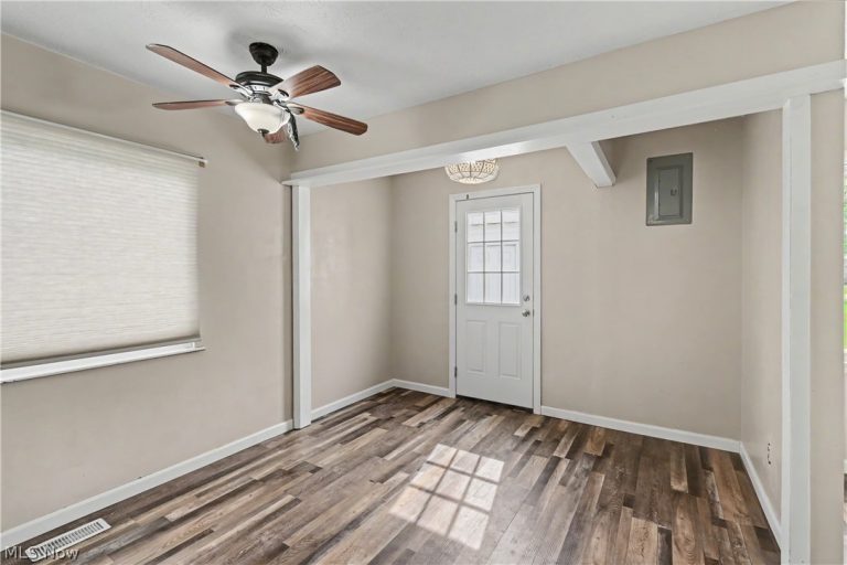 1415 Sara Avenue, Galion, OH - Photo 8